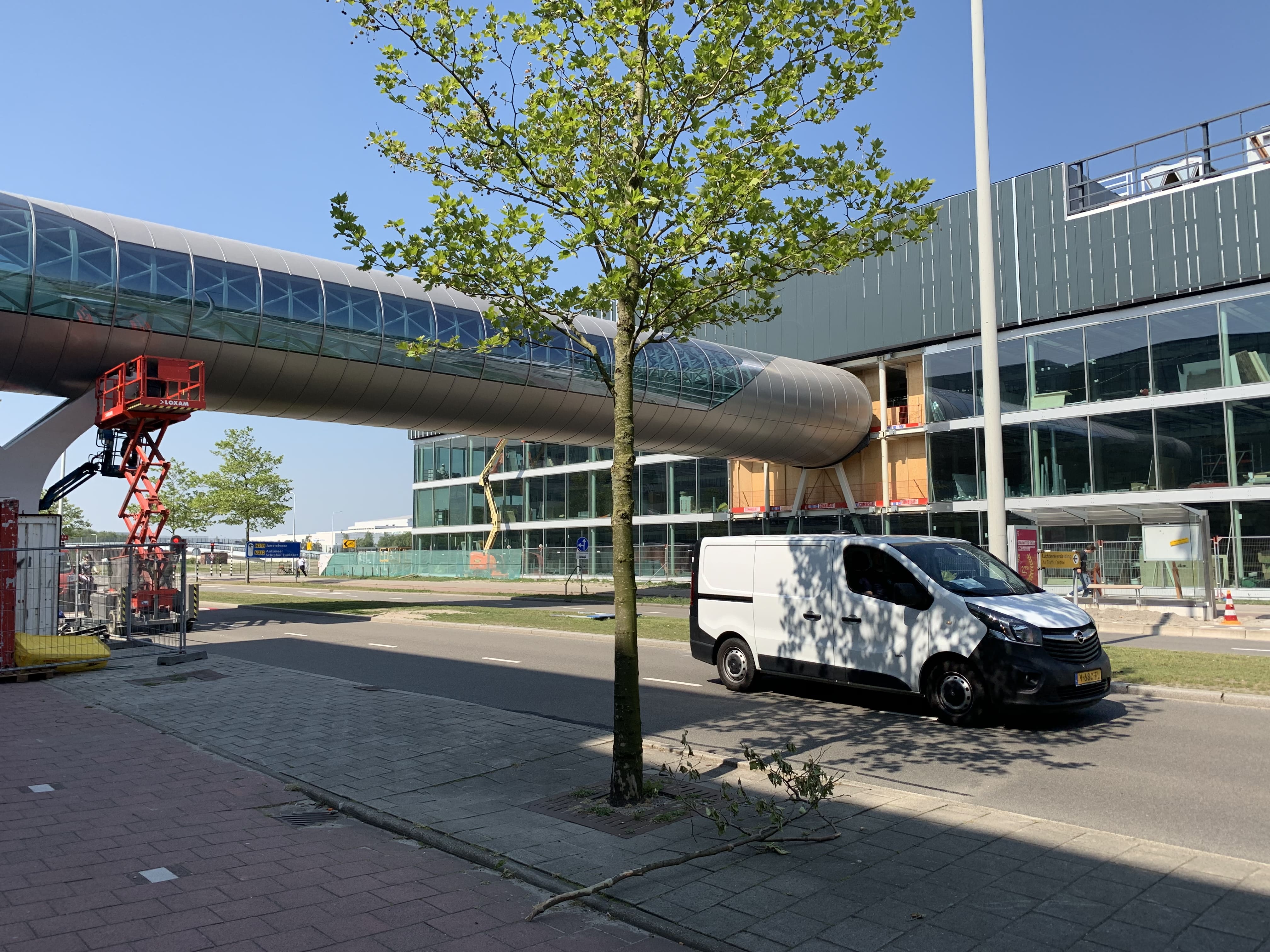 Loopbrug geplaatst-min